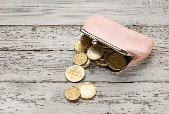 エキサイト電話占いの優愛先生の鑑定料は？無料鑑定はある？