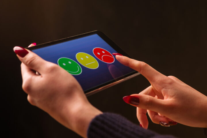 エキサイト電話占いの優愛先生の悪い評判